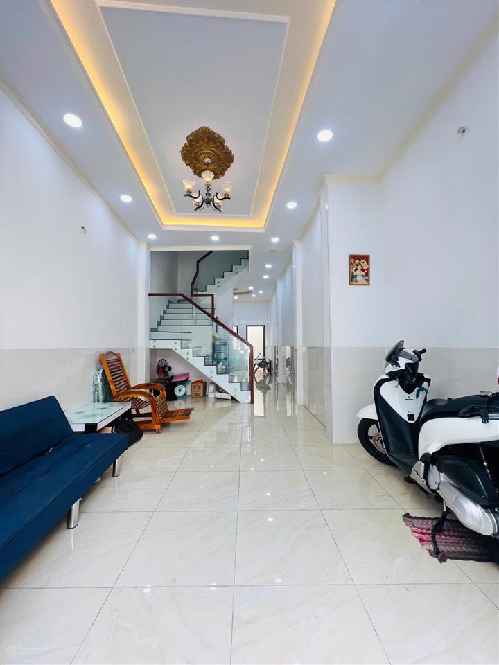 Nhà mới 4 tầng hậu giang quận 6, cách mặt tiền 10m, 55.8m², 4pn, view kênh thoáng mát, giá 6.5 tỷ