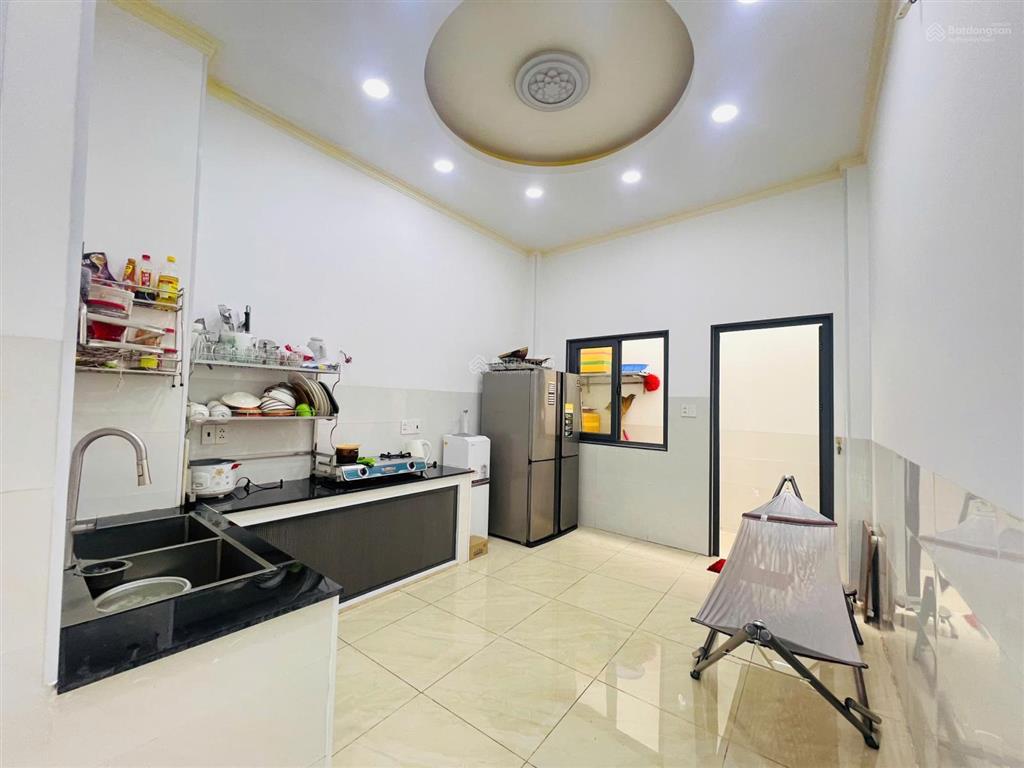 Nhà mới 4 tầng hậu giang quận 6, cách mặt tiền 10m, 55.8m², 4pn, view kênh thoáng mát, giá 6.5 tỷ