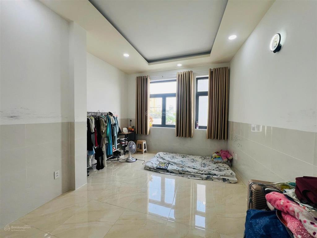 Nhà mới 4 tầng hậu giang quận 6, cách mặt tiền 10m, 55.8m², 4pn, view kênh thoáng mát, giá 6.5 tỷ