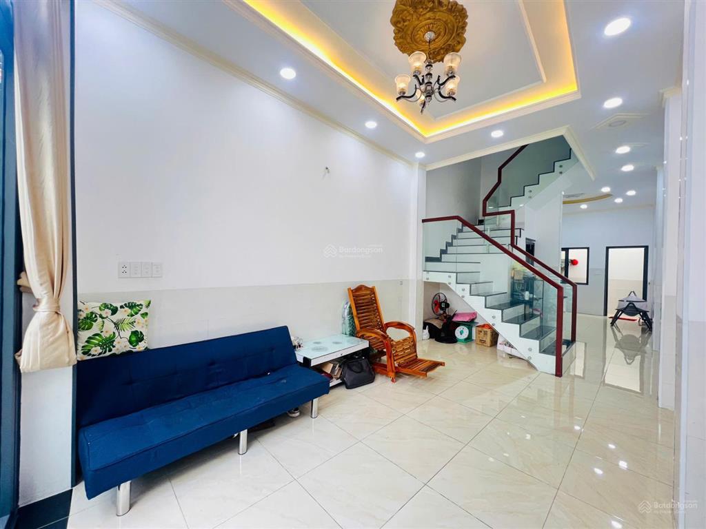 Nhà mới 4 tầng hậu giang quận 6, cách mặt tiền 10m, 55.8m², 4pn, view kênh thoáng mát, giá 6.5 tỷ