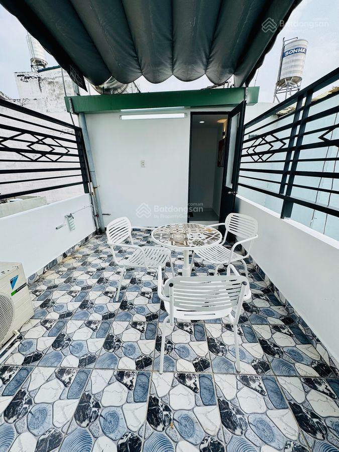 Nhà mới cách mạng tháng 8, quận 3, gần công viên lê thị riêng  3 tầng, full nội thất, vào ở ngay
