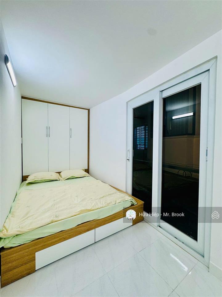 Bán nhà phú nhuận 2,3 tỷ có hộ khẩu sài gòn, hẻm xe tải, sổ hoàn công đủ, không quy hoạch, lộ giới