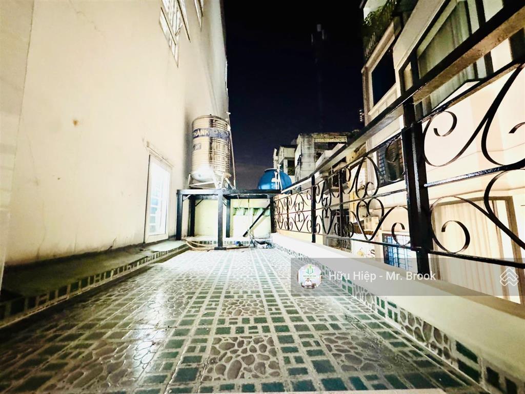 Bán nhà phú nhuận 2,3 tỷ có hộ khẩu sài gòn, hẻm xe tải, sổ hoàn công đủ, không quy hoạch, lộ giới