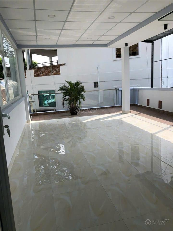 Bán nhà căn góc trần phú quận 5  ngang 5.1m hiếm, dòng tiền 400tr/năm, sát mặt tiền, giá 9,29 tỷ