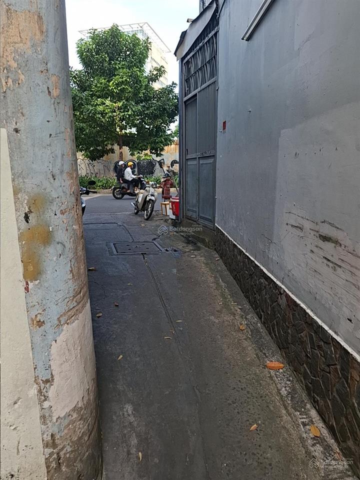 Bán nhà căn góc trần phú quận 5  ngang 5.1m hiếm, dòng tiền 400tr/năm, sát mặt tiền, giá 9,29 tỷ