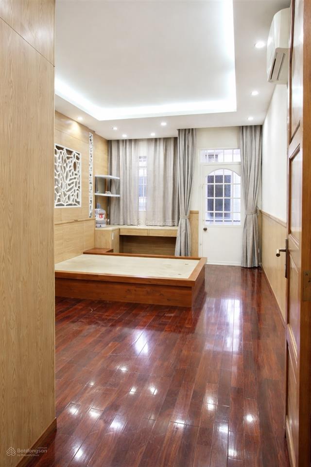 Nhà 4 tầng hẻm xe hơi cao thắng, trung tâm quận 3  full nội thất, tiện ở ngay, giá tốt 8.5 tỷ
