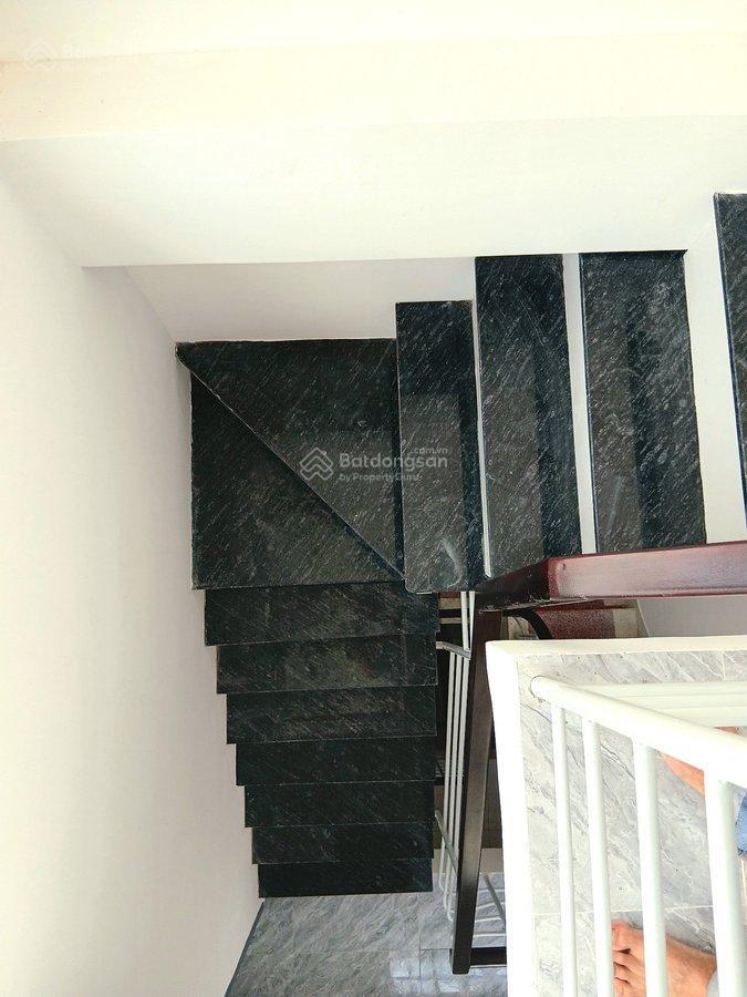 Nhà mặt tiền phan văn trị quận 5, sát quận 1  4 tầng, 28,8m², dòng tiền 300tr/năm, tiện kinh doanh