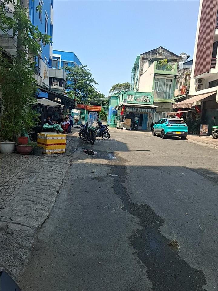 Nhà mặt tiền phan văn trị quận 5, sát quận 1  4 tầng, 28,8m², dòng tiền 300tr/năm, tiện kinh doanh