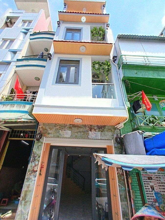 Nhà mặt tiền phan văn trị quận 5, sát quận 1  4 tầng, 28,8m², dòng tiền 300tr/năm, tiện kinh doanh