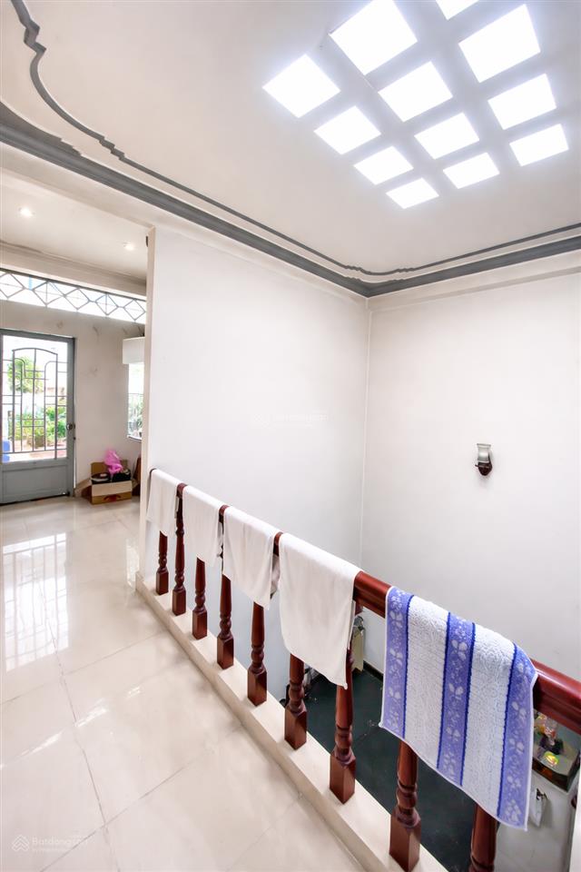 Bán nhà hẻm ô tô trần hưng đạo, quận 5  4 tầng btct, dt sàn 162,5m², 4pn yên tĩnh ở ngay, 10.8 tỷ