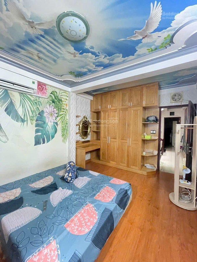 Bán nhà hẻm ô tô trần hưng đạo, quận 5  4 tầng btct, dt sàn 162,5m², 4pn yên tĩnh ở ngay, 10.8 tỷ