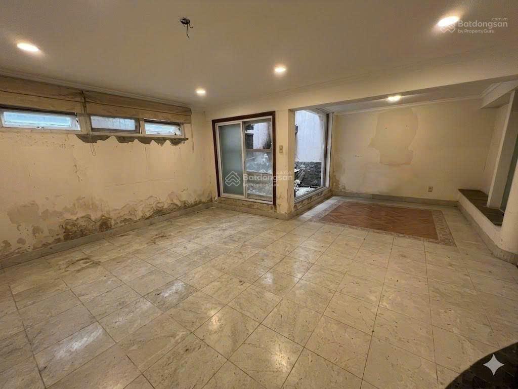 Bán nhà võ văn tần trung tâm quận 3  4 tầng btct, dt 81m², ngang 7,3m, dòng tiền ~1,2 tỷ/năm