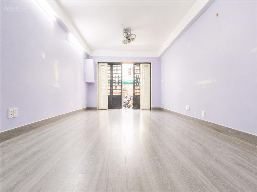 Bán nhà quận 1, hẻm ô tô thông trần hưng đạo, 3 tầng btct, 3pn, chốn an cư lý tưởng, giá 8,39 tỷ