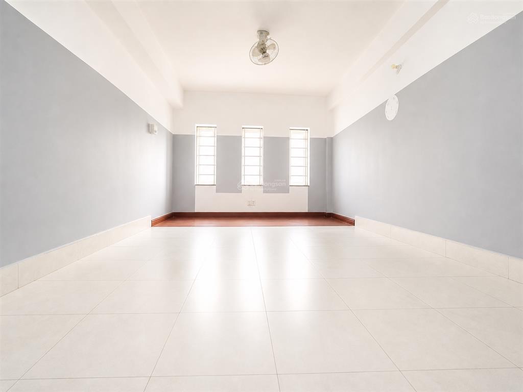 Bán nhà quận 1, hẻm ô tô thông trần hưng đạo, 3 tầng btct, 3pn, chốn an cư lý tưởng, giá 8,39 tỷ