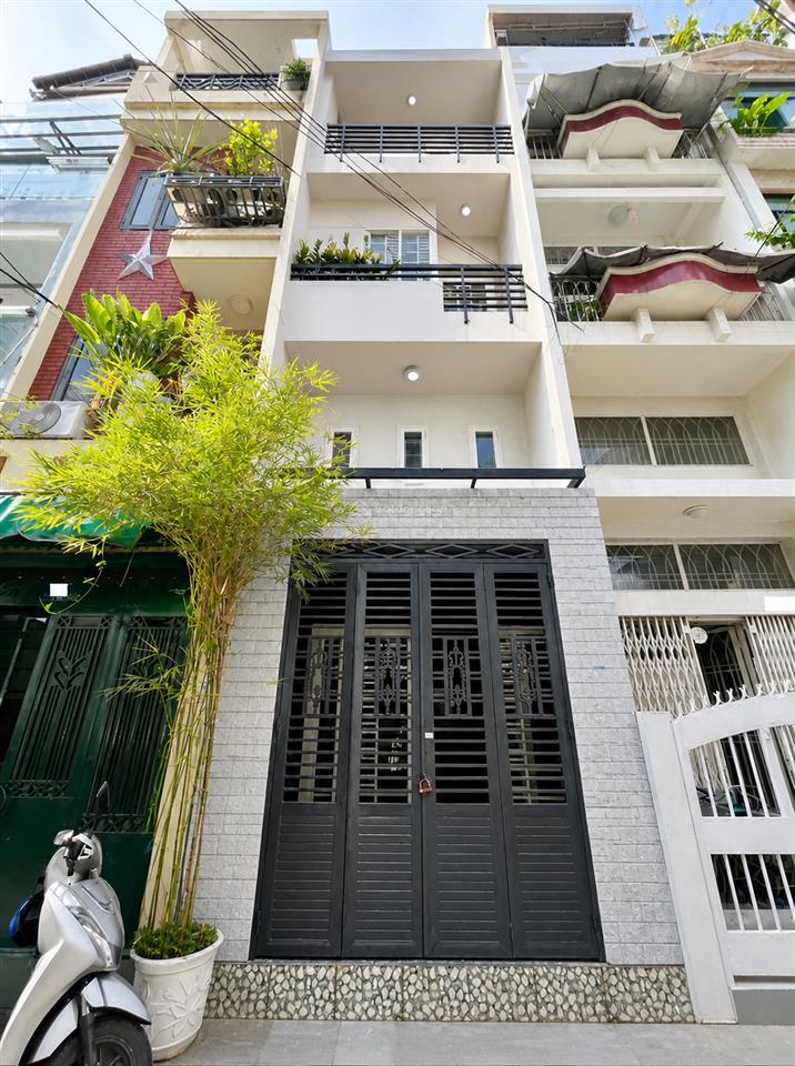 Bán nhà quận 1, hẻm ô tô thông trần hưng đạo, 3 tầng btct, 3pn, chốn an cư lý tưởng, giá 8,39 tỷ