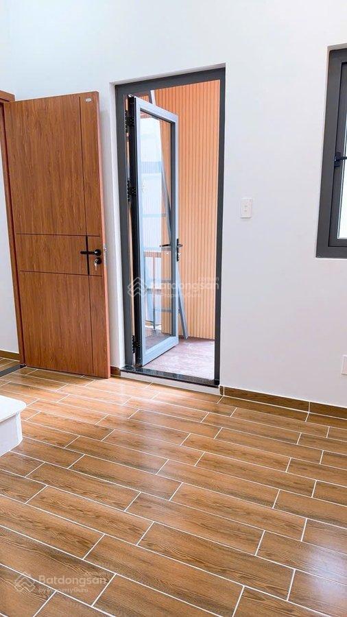 Bán nhà quận 5 lê hồng phong 7.1 tỷ. nở hậu 6m, 3pn (có pn trệt), nội thất đẹp, xách vali vào ở.