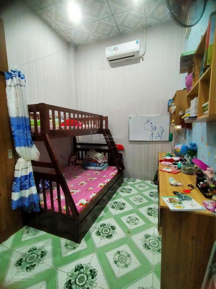 Bán nhà mặt tiền chợ trại bò  long bình, kinh doanh tốt hoặc cho thuê, giá chỉ 3,25 tỷ