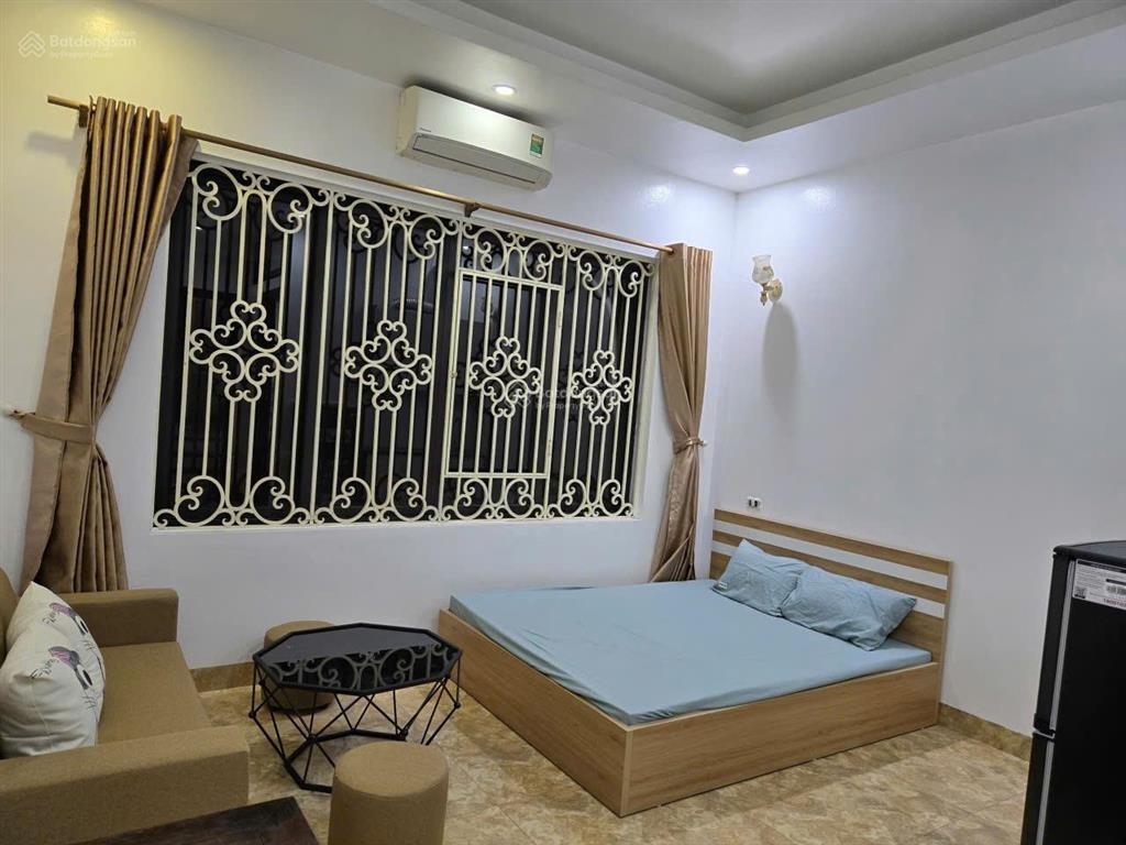 4tr, tòa nhà thang máy, full nội thất, mặt phố hoa lâm