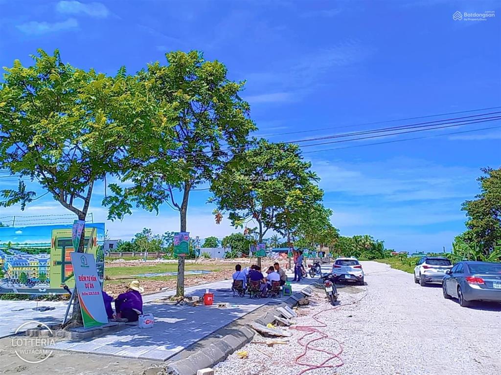 Chính chủ cần tiền bán gấp lô đất mặt đường võ nguyên giáp mb24 quảng định. có 3 đã bán 2 còn 1 lô