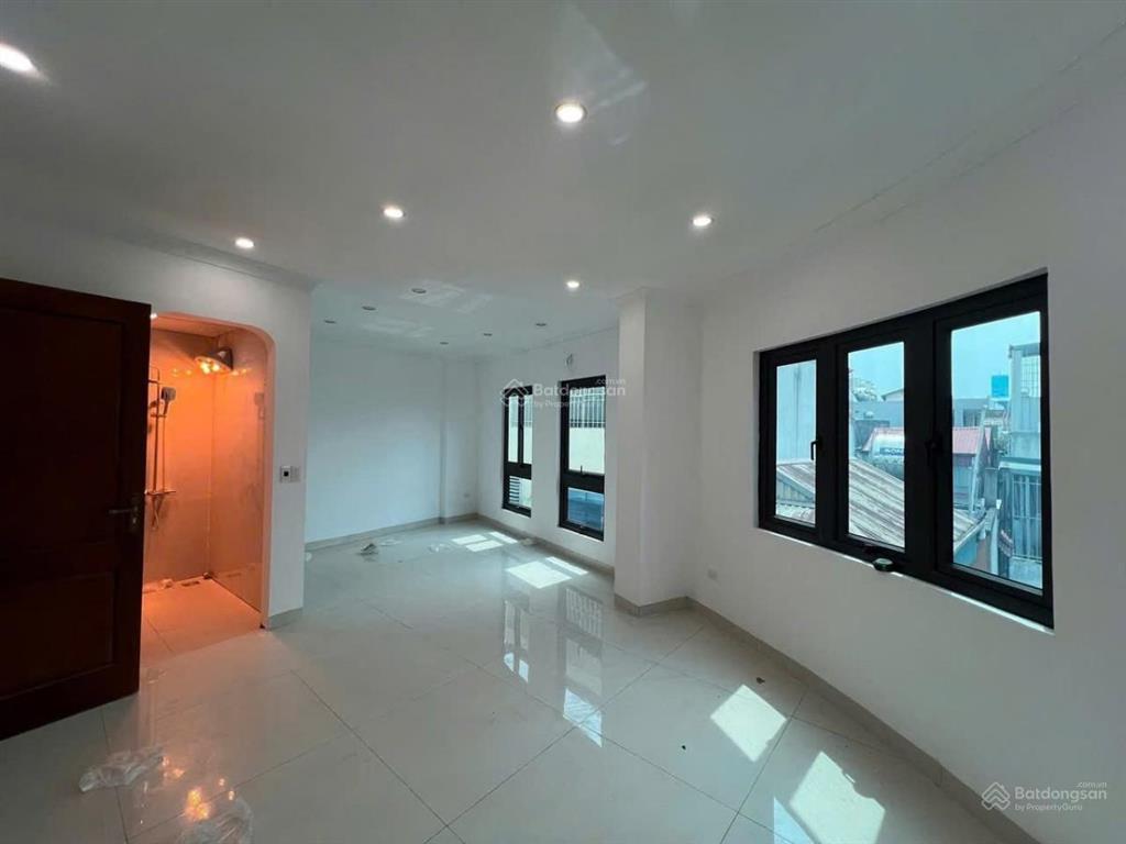 Siêu phẩm lô góc kim giang 8 tầng thang máy  dt 60m mt 7,6m ô tô vào nhà 12 phòng giá 18 tỷ