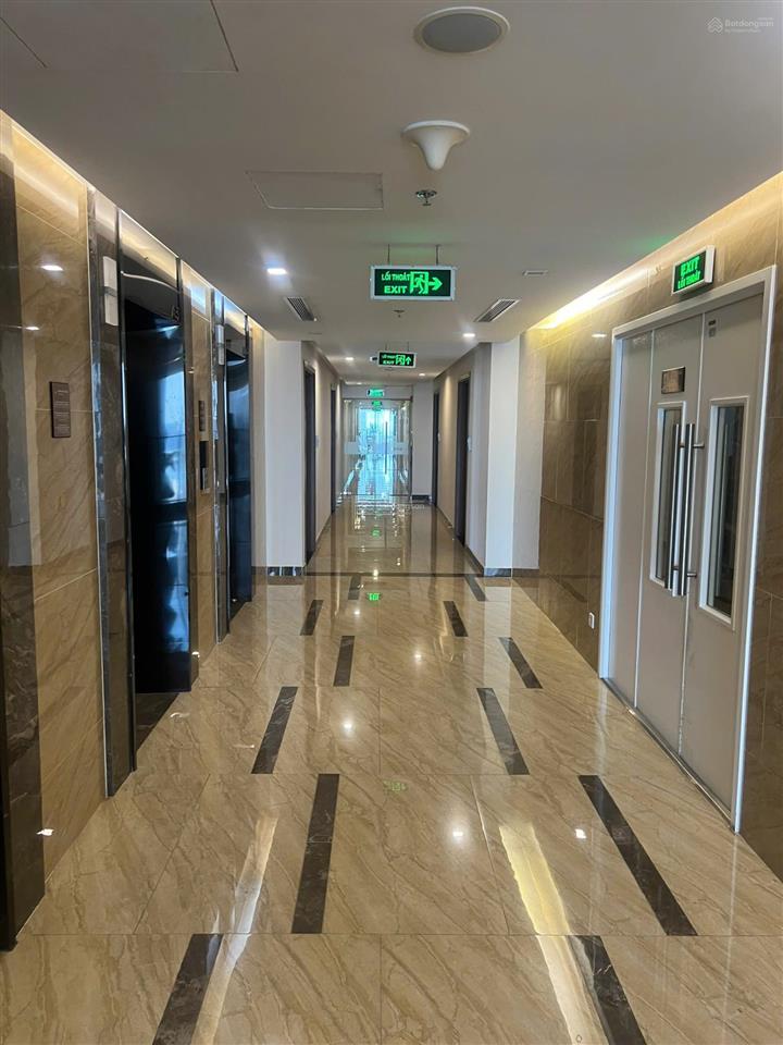 Bán căn hộ cc 50m2 tại vinhomes metropolis  liễu giai