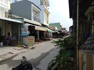 Chính chủ cần ra nhanh lô đất 2 mặt tiền chợ việt kiều đang kinh doanh, có dòng tiền ổn định