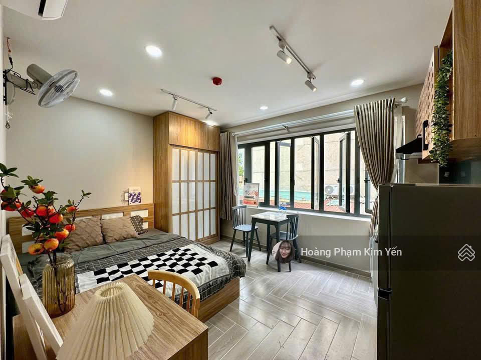 Tòa chdv tây sơn  ngã tư sở! dt 1 tỷ/năm, lô góc, vf3 lùi cửa, 12 căn hộ full pccc, 20m ra phố