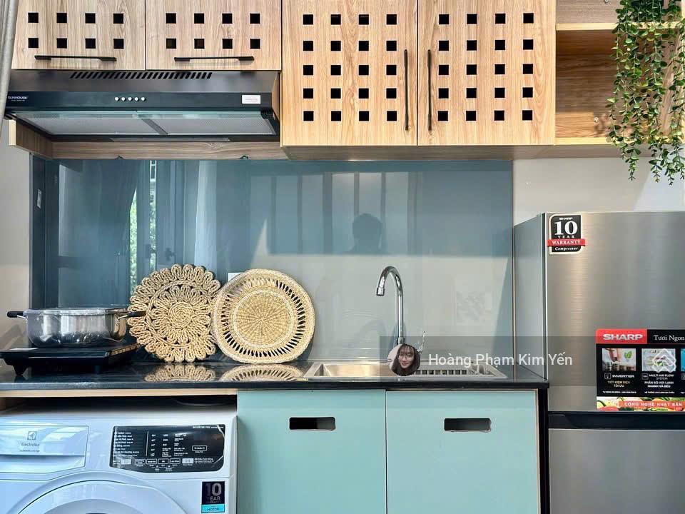 Tòa chdv tây sơn  ngã tư sở! dt 1 tỷ/năm, lô góc, vf3 lùi cửa, 12 căn hộ full pccc, 20m ra phố