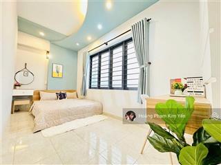 Quyến rũ! tòa chdv chùa láng, 8t thang máy, 22 phòng, doanh thu 1.7 tỷ/n full tòa, pccc chuẩn đủ nt