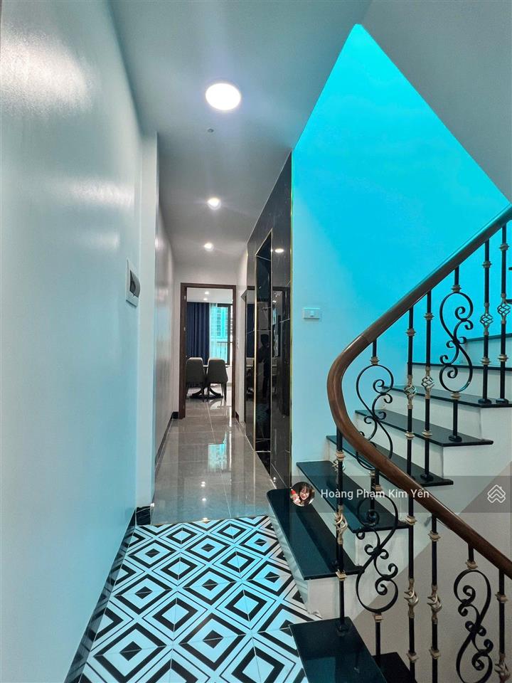 Wow! 6t thang máy láng hạ, ban công từng tầng, bagac phi, sát ô tô, full nội thất, ở ngay, sđcc