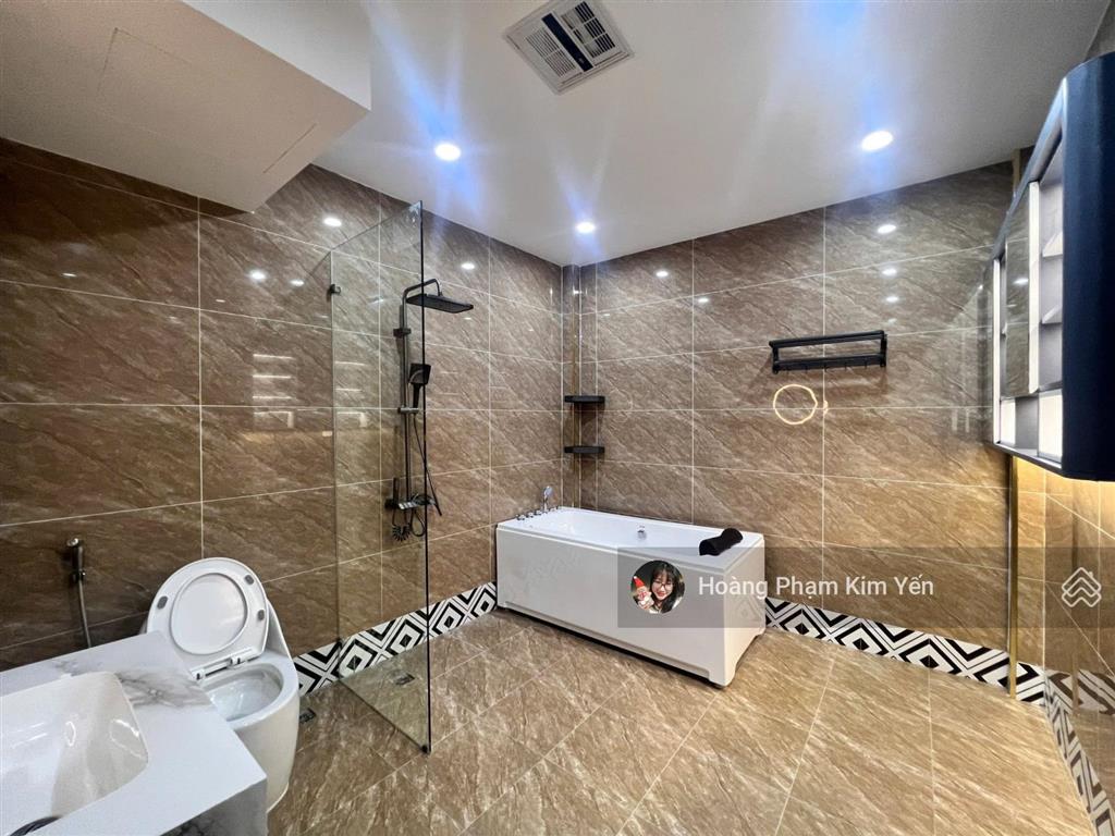 Wow! 6t thang máy láng hạ, ban công từng tầng, bagac phi, sát ô tô, full nội thất, ở ngay, sđcc