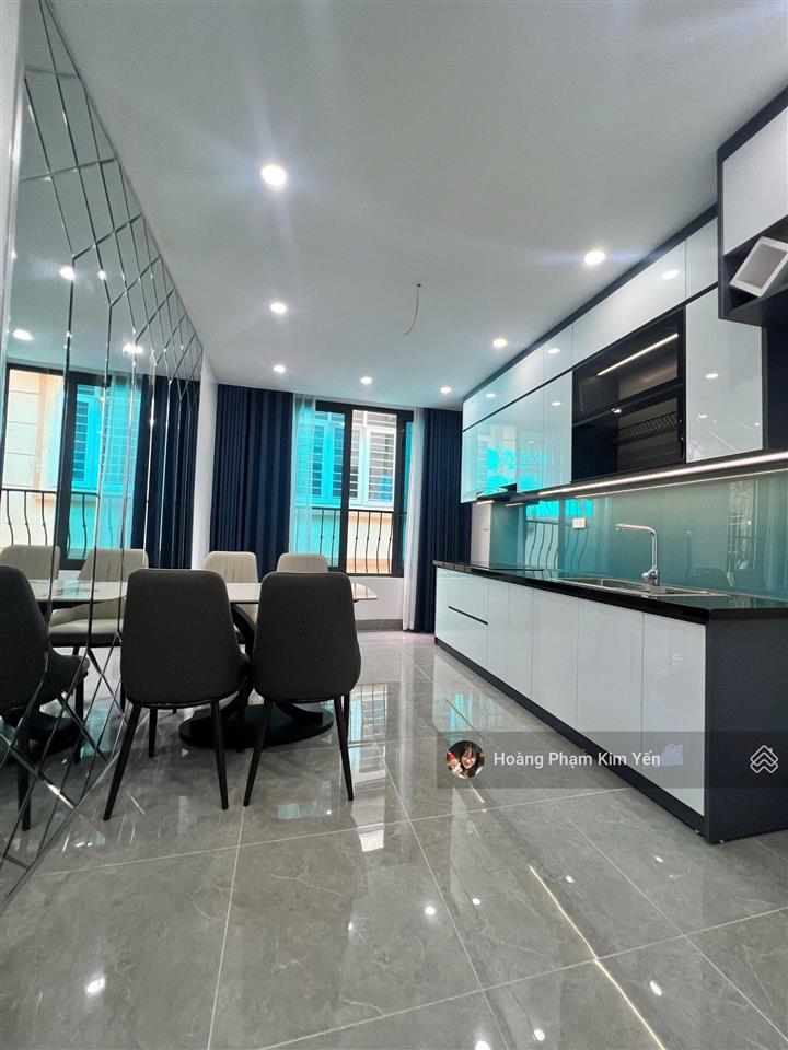 Wow! 6t thang máy láng hạ, ban công từng tầng, bagac phi, sát ô tô, full nội thất, ở ngay, sđcc
