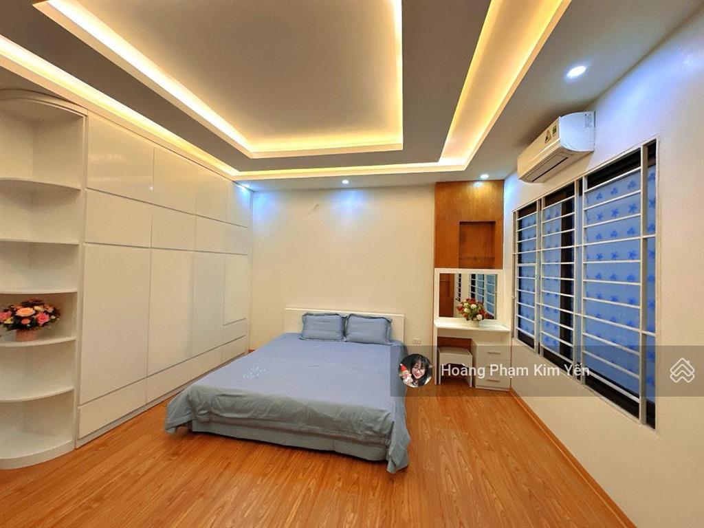 Cực phẩm! mặt ngõ thái hà, 15m ra ô tô, sân xe riêng, thoáng sáng, ban công cửa sổ từng tầng, sđcc