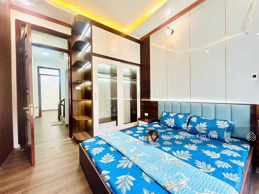 Mê ly! mặt ngõ thông kinh doanh xã đàn, sát phố, bagac phi ầm ầm, khe thoáng to sau nhà,đủ nội thất