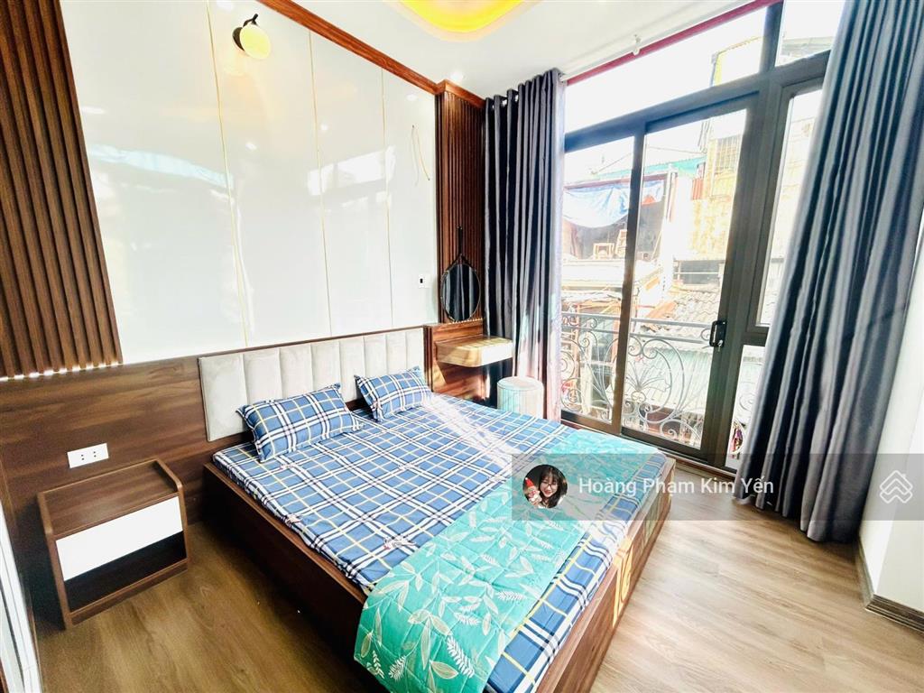 Mê ly! mặt ngõ thông kinh doanh xã đàn, sát phố, bagac phi ầm ầm, khe thoáng to sau nhà,đủ nội thất