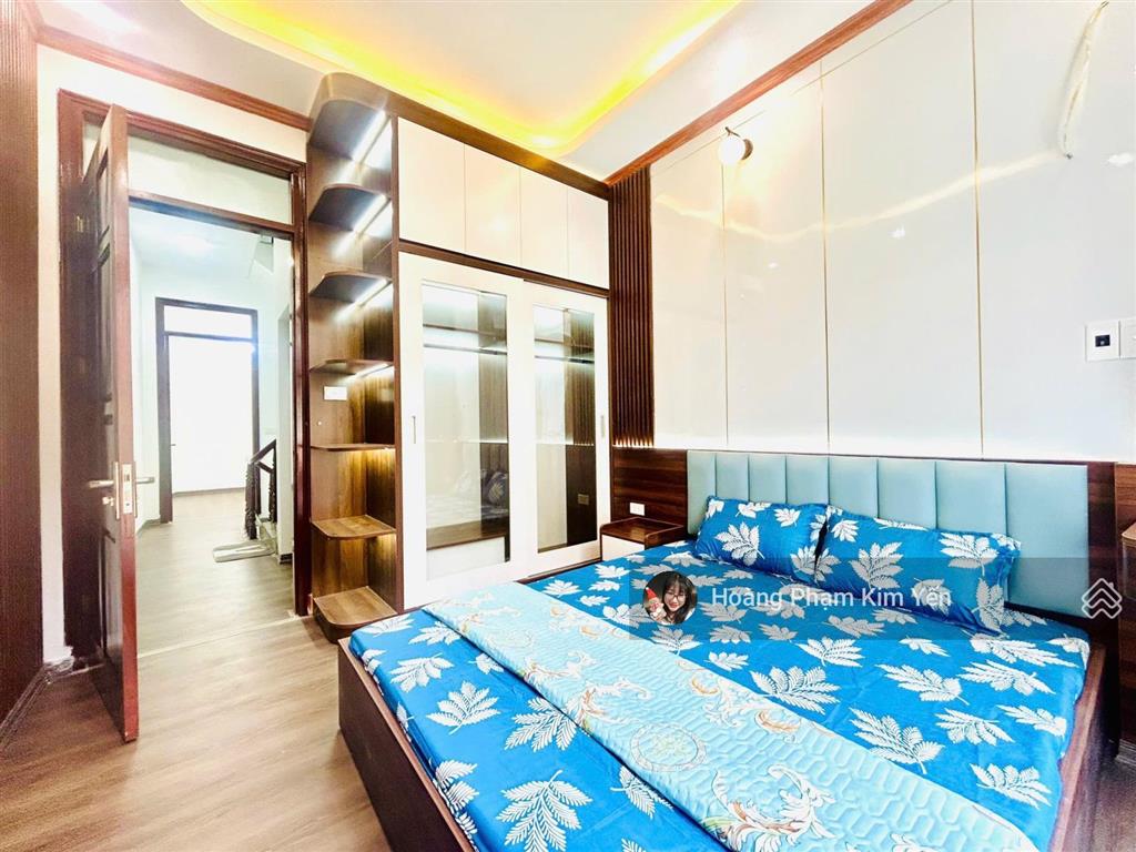 Mê ly! mặt ngõ thông kinh doanh xã đàn, sát phố, bagac phi ầm ầm, khe thoáng to sau nhà,đủ nội thất