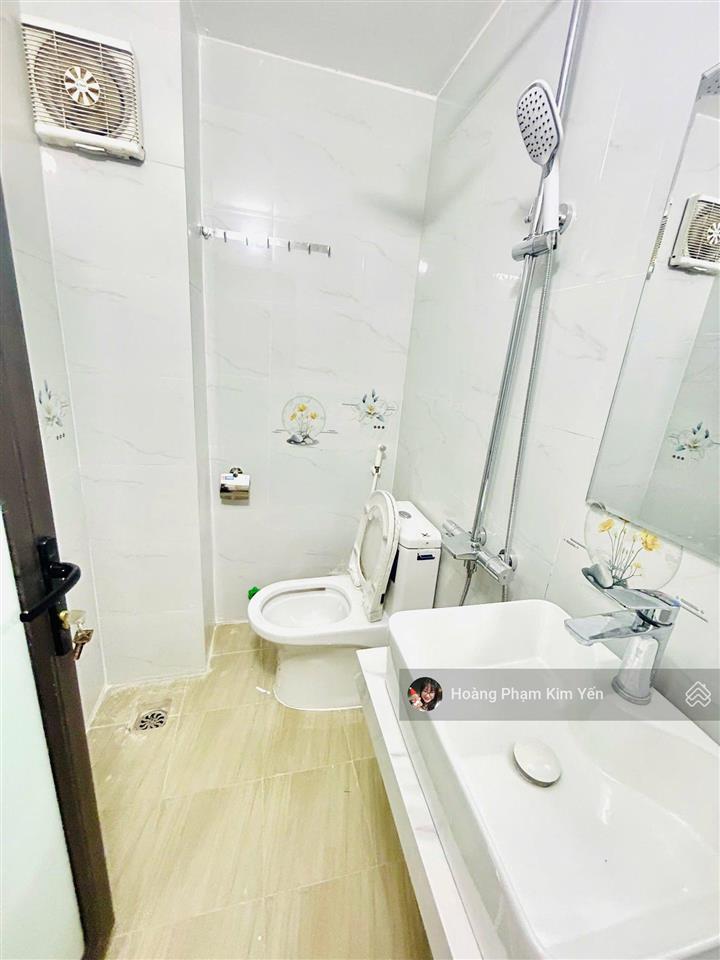 Mê ly! mặt ngõ thông kinh doanh xã đàn, sát phố, bagac phi ầm ầm, khe thoáng to sau nhà,đủ nội thất