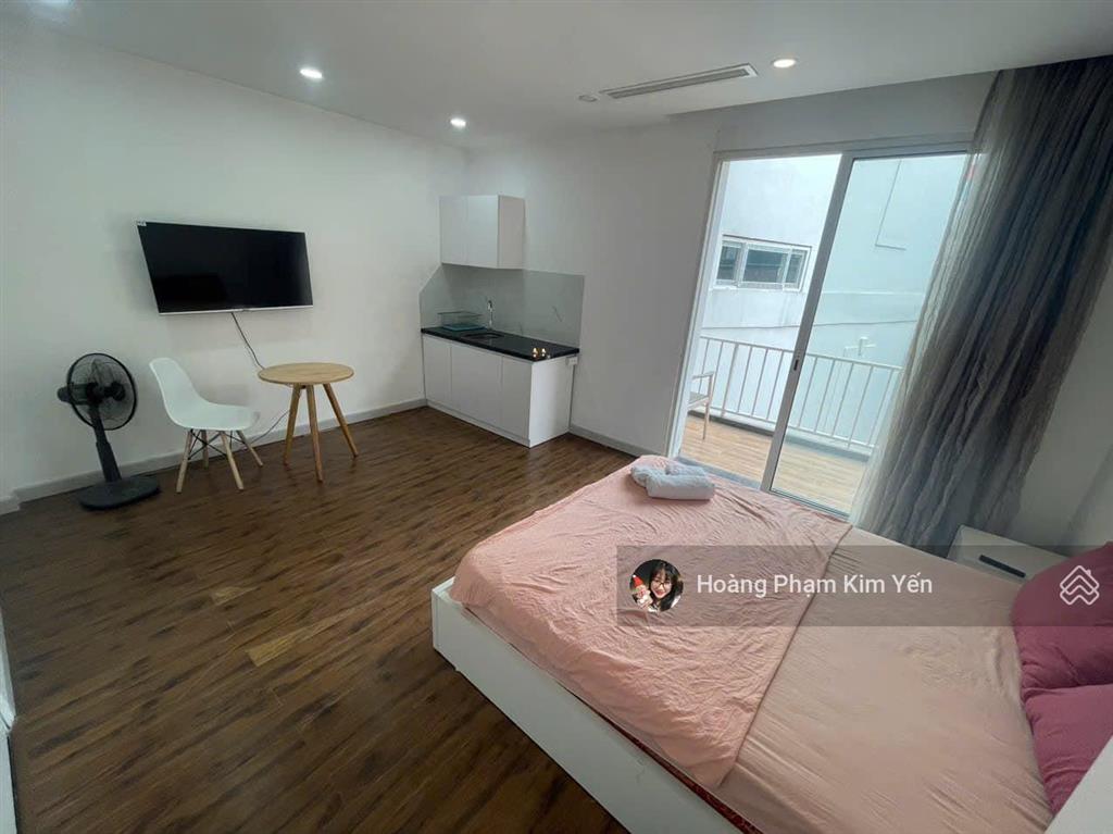 Cực sốc! lô góc pháo đài láng, siêu thoáng sáng, 20m ô tô, cửa sổ từng phòng, bãi xe, nội thất xịn