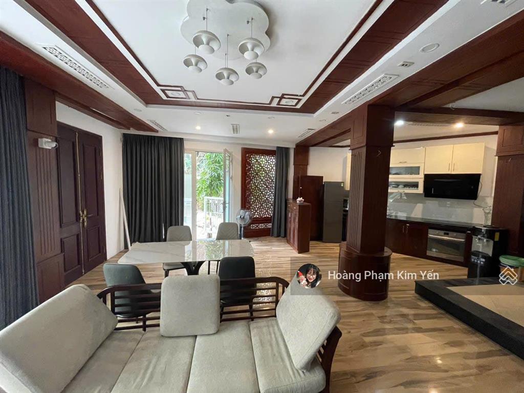 Cực sốc! lô góc pháo đài láng, siêu thoáng sáng, 20m ô tô, cửa sổ từng phòng, bãi xe, nội thất xịn