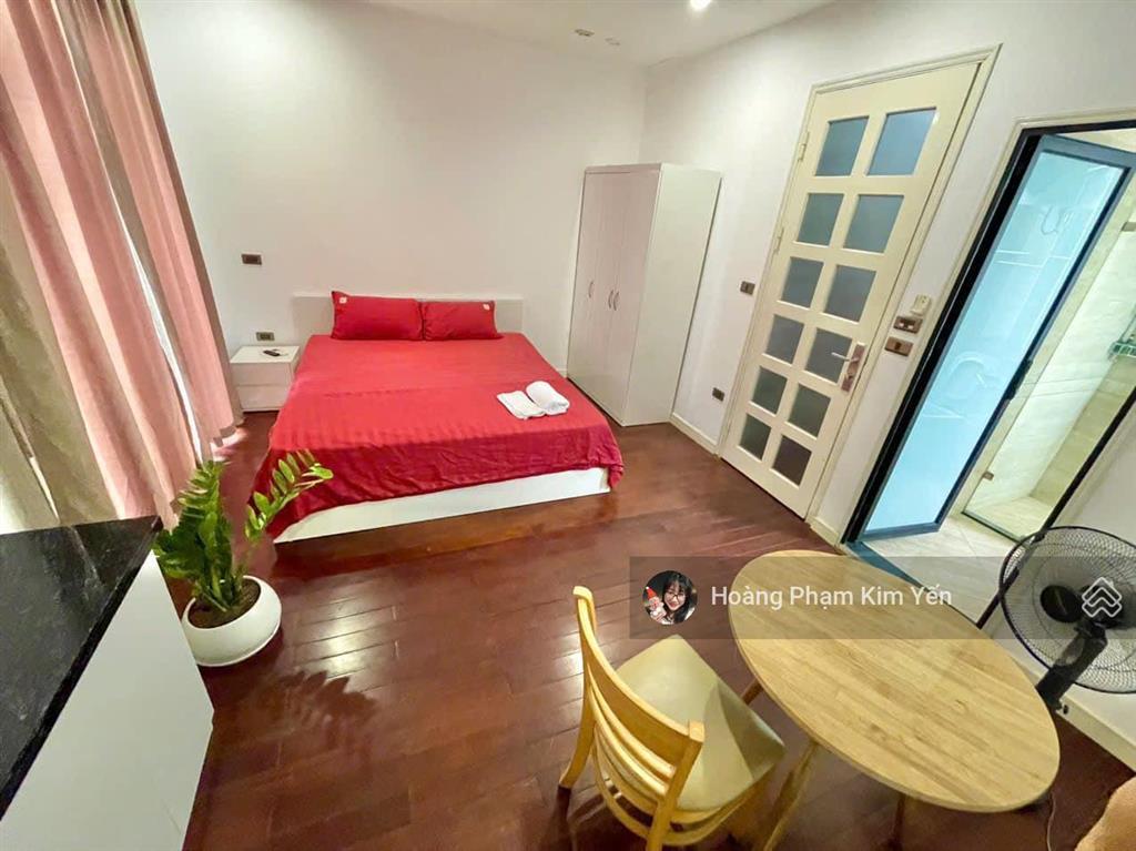 Cực sốc! lô góc pháo đài láng, siêu thoáng sáng, 20m ô tô, cửa sổ từng phòng, bãi xe, nội thất xịn