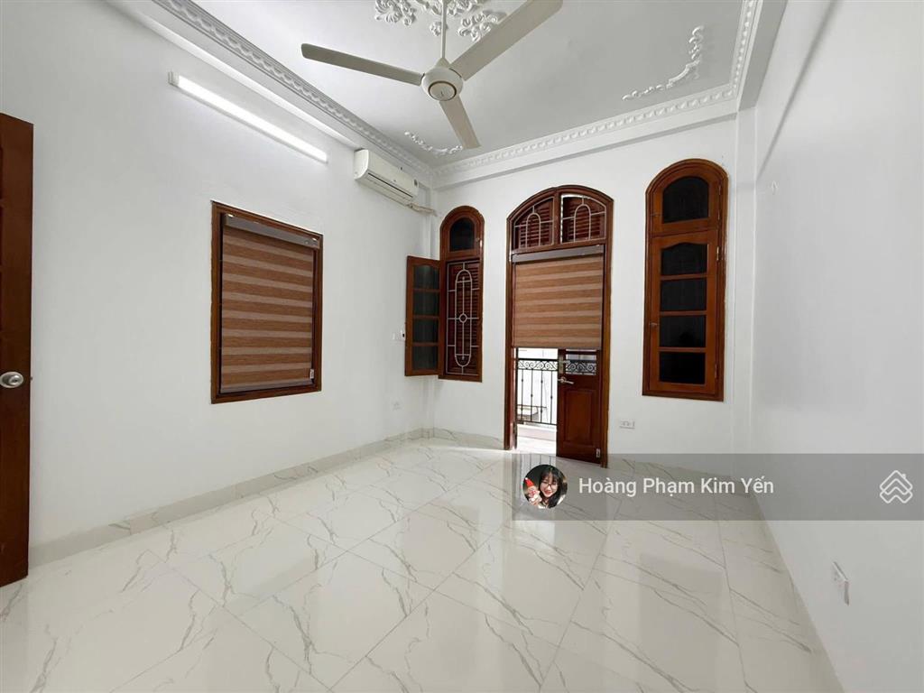 Hạt rẻ! bán nhanh nhà thịnh quang, 2 thoáng, 10m ra ô tô đỗ, bagac phi, ô chờ thang máy, 57m*5t