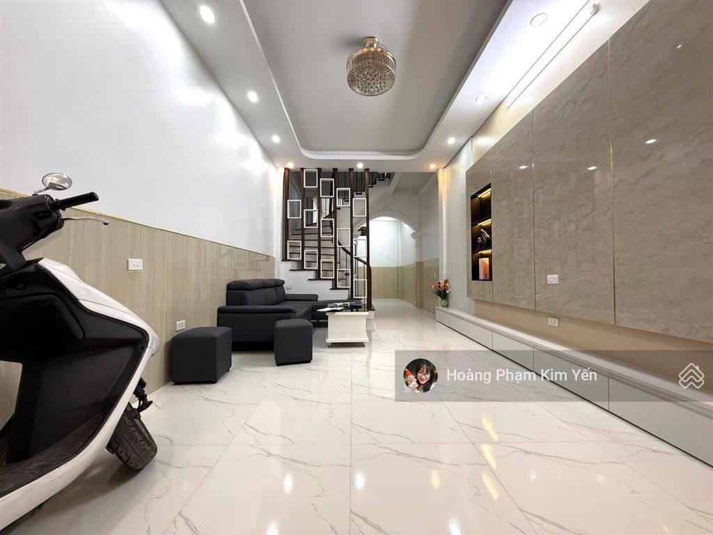 Hạt rẻ! bán nhanh nhà thịnh quang, 2 thoáng, 10m ra ô tô đỗ, bagac phi, ô chờ thang máy, 57m*5t