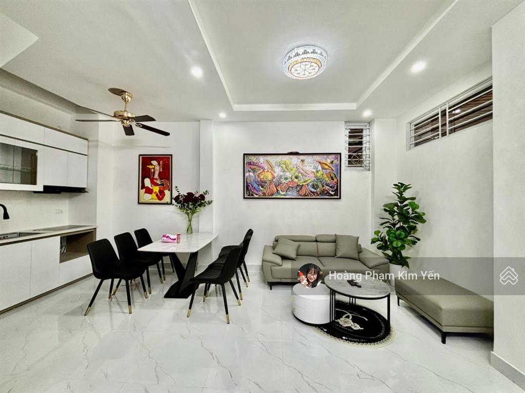 Kịch sàn! phố hào nam, ngõ thông kd, 30m ô tô tránh, sân xe, khe thoáng sau nhà, ban công, nội thất