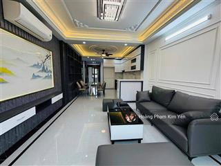 Kịch sàn! 6t thang máy thái thịnh, full nội thất mới tinh, 30m ra ô tô, bagac đỗ, ban công các tầng