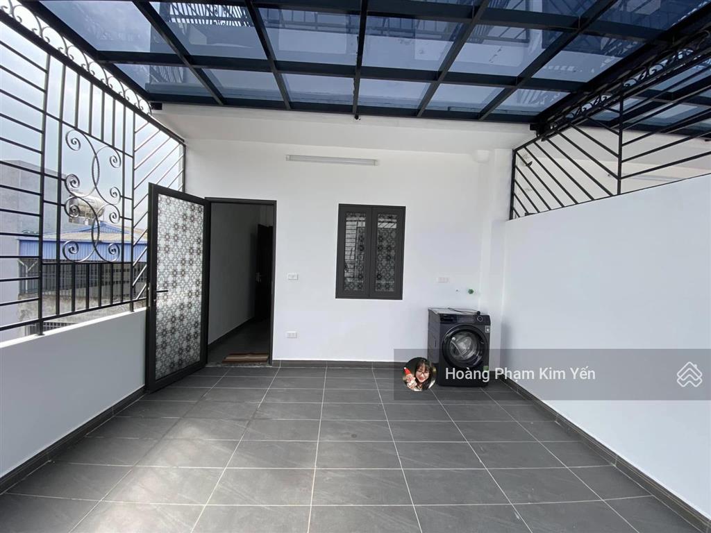 Chủ cần bán gấp! 6 tầng thang máy phố thái hà, mới đét ở luôn, full nội thất, 1 bước ra ô tô, sđcc