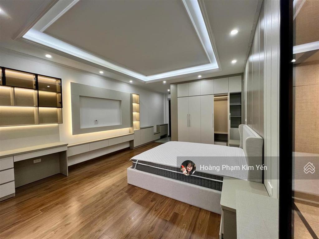 Chủ cần bán gấp! 6 tầng thang máy phố thái hà, mới đét ở luôn, full nội thất, 1 bước ra ô tô, sđcc