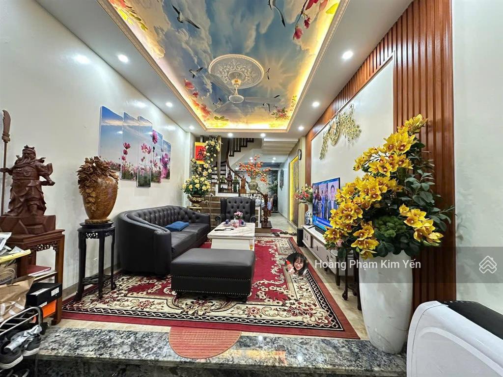 Rúng động! ngõ thông kd phố chùa bộc, bagac vòng quanh, ô chờ thang máy, full nội thất, ở ngay sđcc