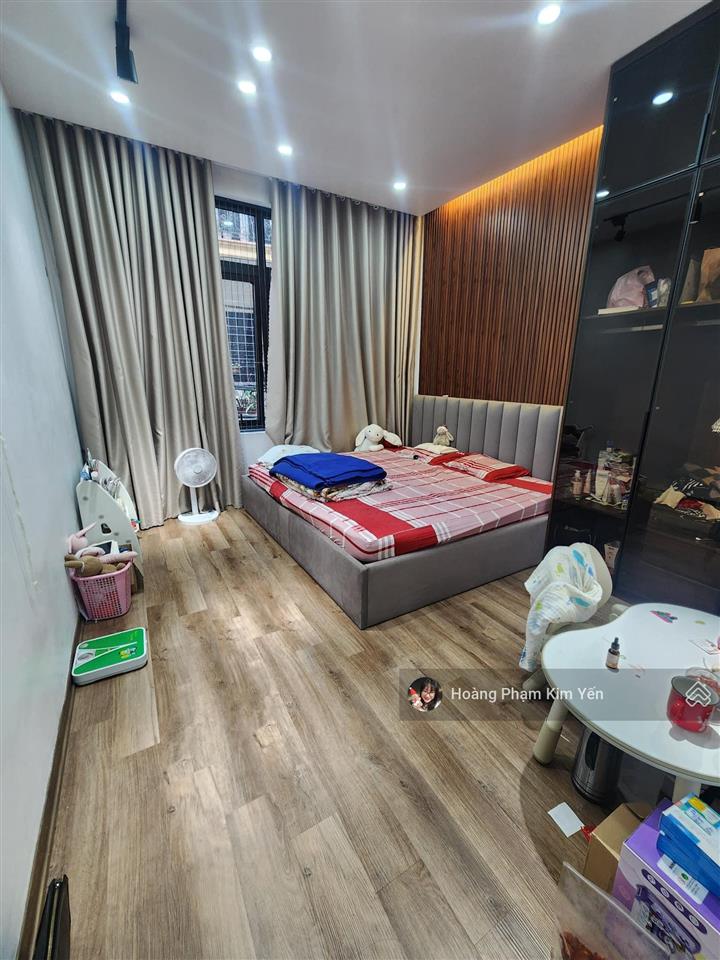 Sang chấn! 6t thang máy đặng tiến đông, vf3 đỗ cửa, 30m ra phố, ban công từng tầng, full nội thất