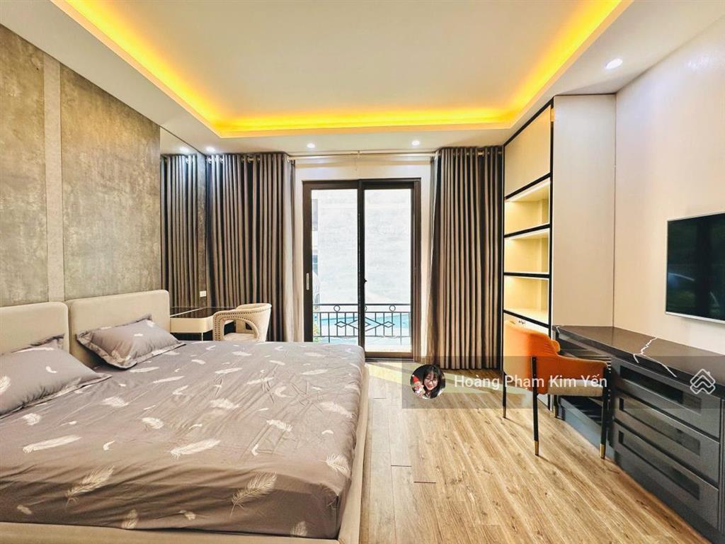 Sos! nguyễn lương bằng, lô góc 2 thoáng, full nội thất, bagac tránh trước cửa, ngõ thông kd, sđcc