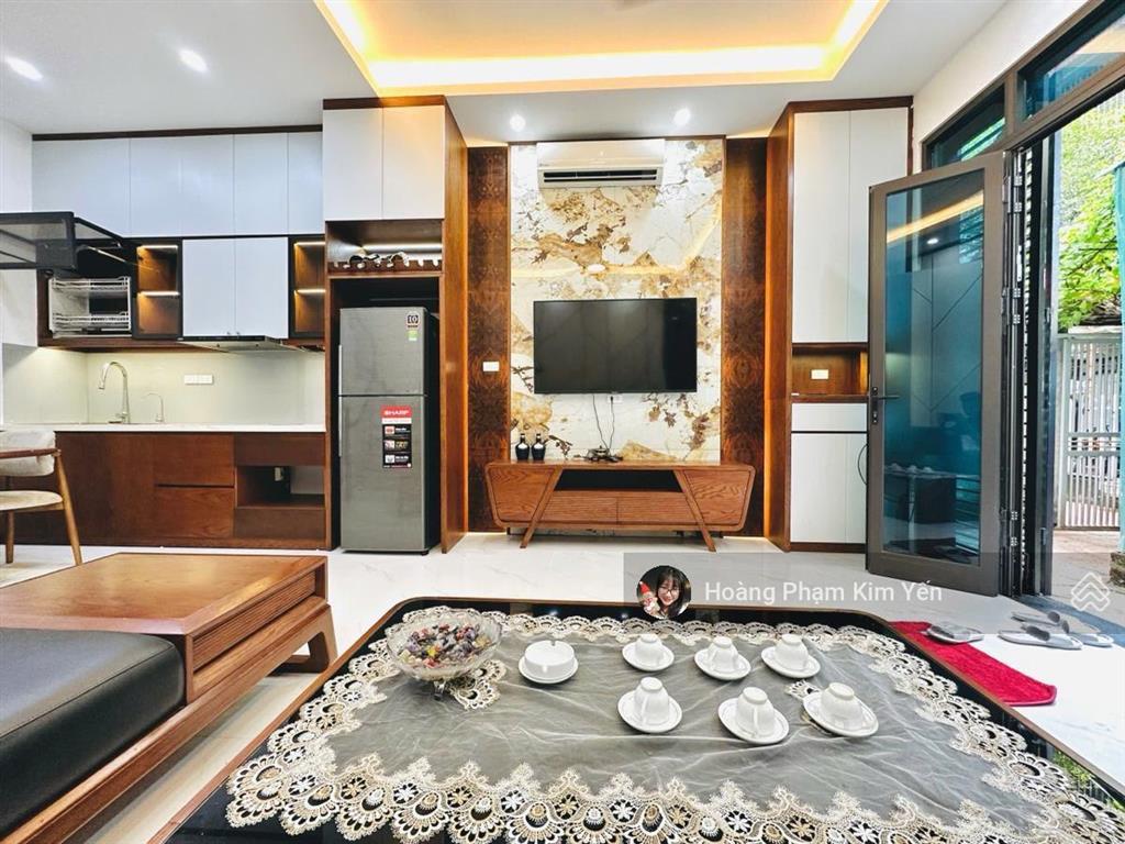 Sos! nguyễn lương bằng, lô góc 2 thoáng, full nội thất, bagac tránh trước cửa, ngõ thông kd, sđcc